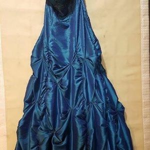 Prom/evening dresses